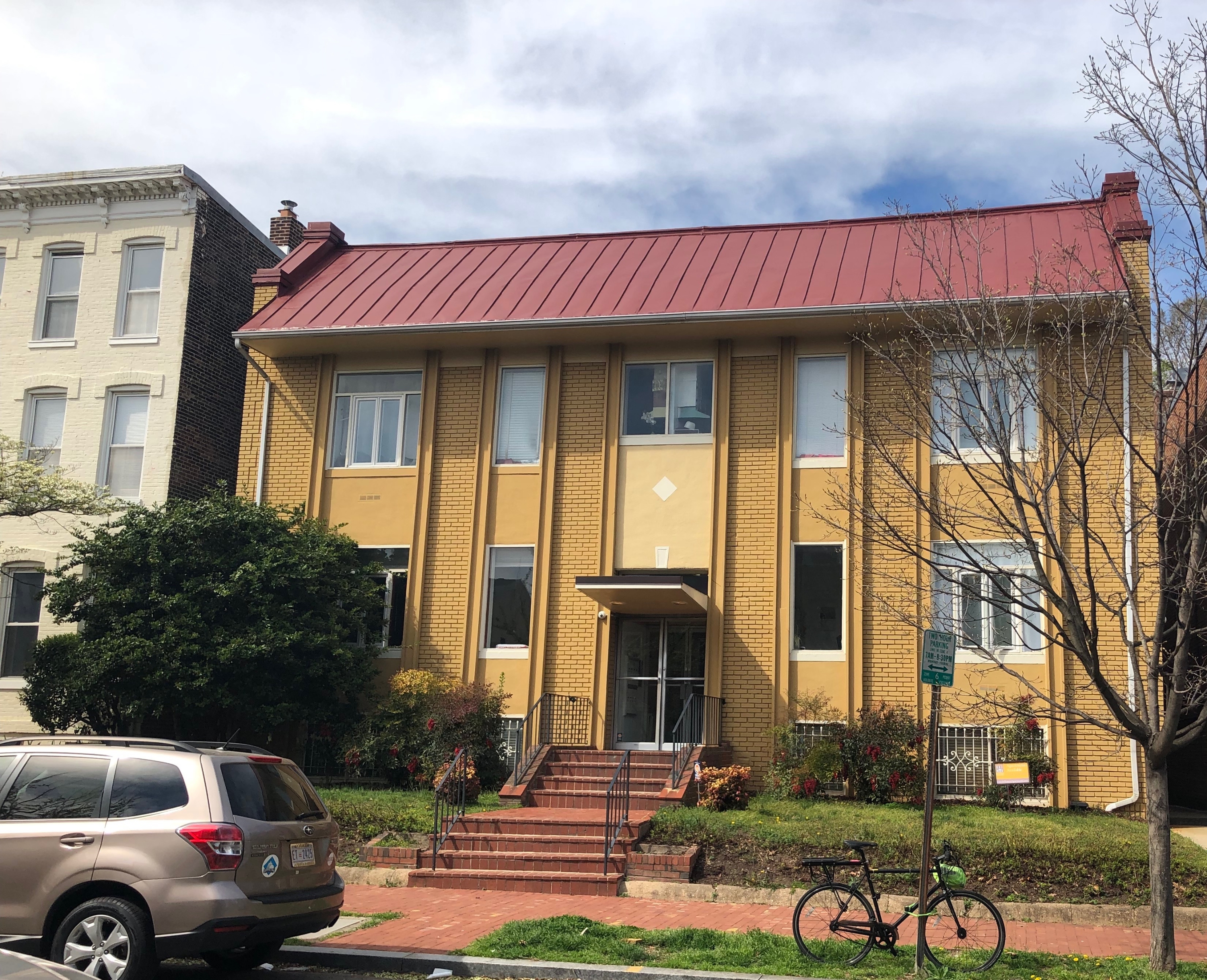 320 Constitution Ave. NE - 14