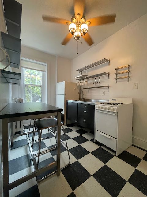 412 3rd St. NE - 2